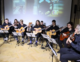 1 ŁÓDZKA ORKIESTRA GITAROWA Muzyka Filmowa 2022