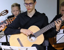 1 ŁÓDZKA ORKIESTRA GITAROWA Muzyka Filmowa 2022