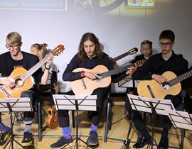 1 ŁÓDZKA ORKIESTRA GITAROWA Muzyka Filmowa 2022