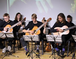 1 ŁÓDZKA ORKIESTRA GITAROWA Muzyka Filmowa 2022