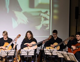 1 ŁÓDZKA ORKIESTRA GITAROWA Muzyka Filmowa 2022