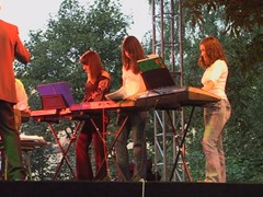2006
