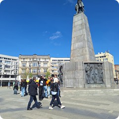 f64f0b63-54d9-4399-9744-57b6656da2ab